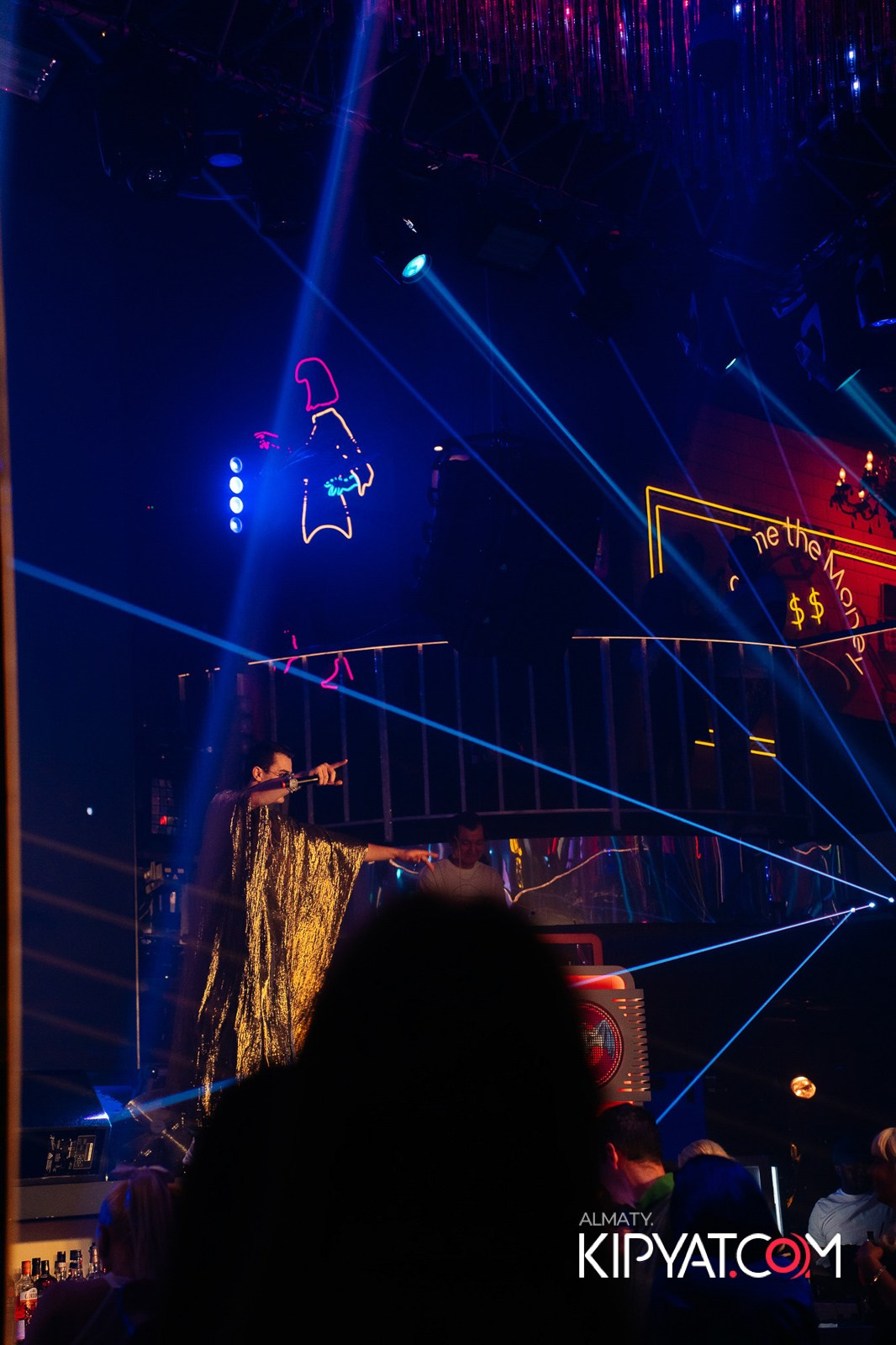 SANTA BARBARA — ВЫСТУПЛЕНИЕ LIZWI. КИПЯТКОМ АЛМАТЫ!