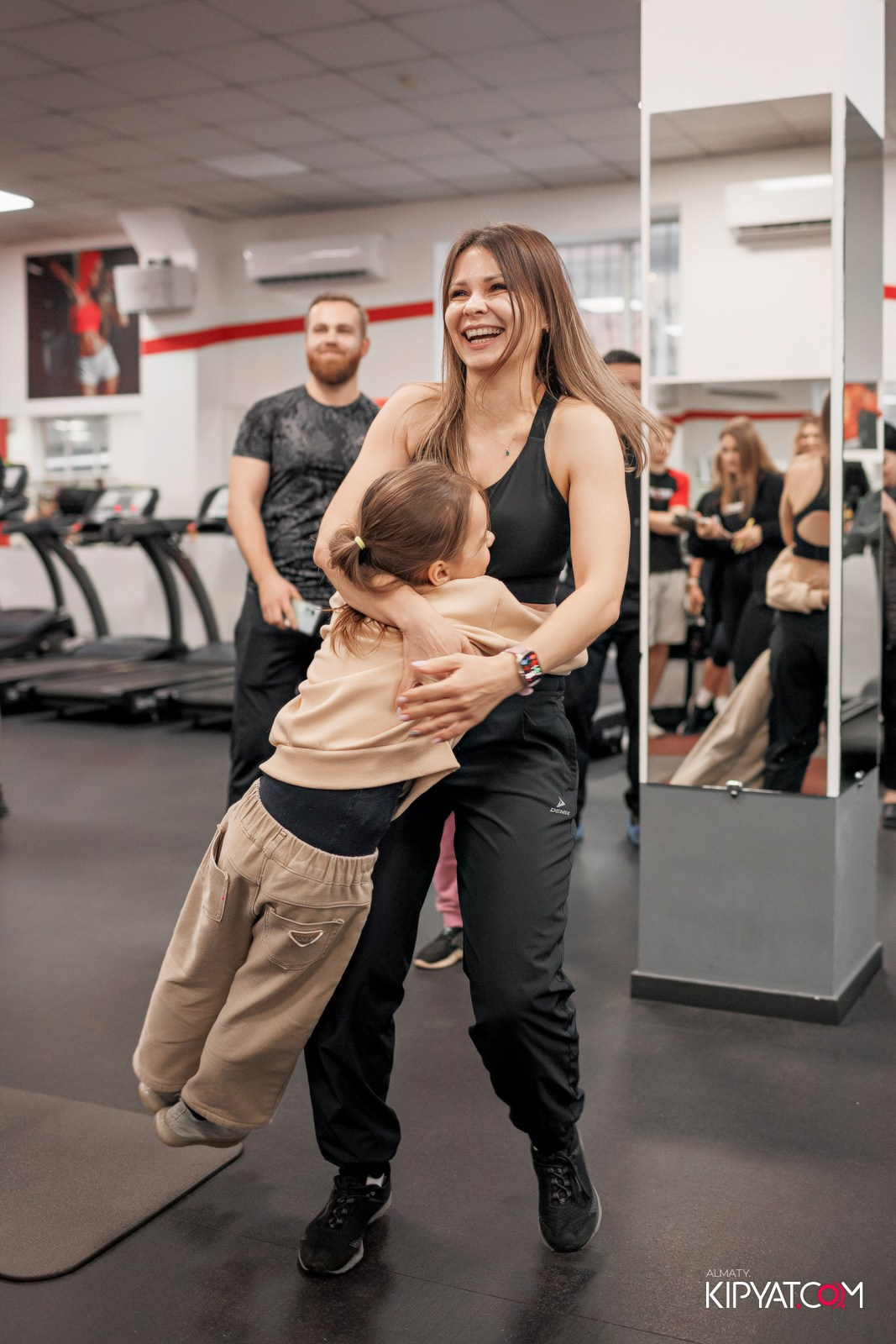 ДЕНЬ РОЖДЕНИЯ ФИТНЕС КЛУБА MIND OF BODY — НАМ 8 ЛЕТ. КИПЯТКОМ АЛМАТЫ!