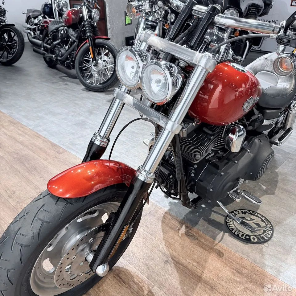 2010 Fat Bob Orаngе Lаva. Hello Davidson, Москва. Только хорошие мотоциклы…
