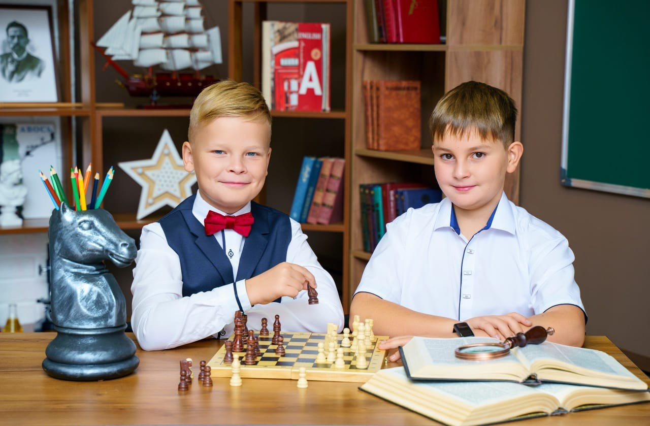 ШКОЛЬНАЯ СЪЕМКА (БЕЗ АЛЬБОМА). Школьная фотостудия «Like Moment» в Строгино