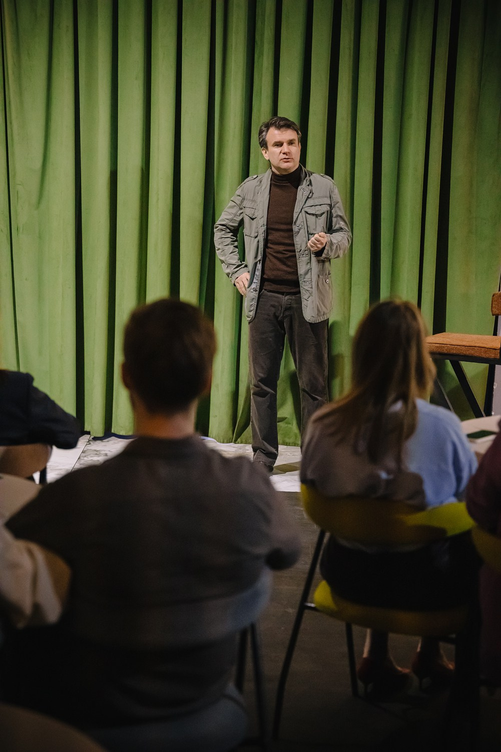 «Истории из чемодана | Довлатов», Леонид Таранов. Фотограф Михаил Ряховский