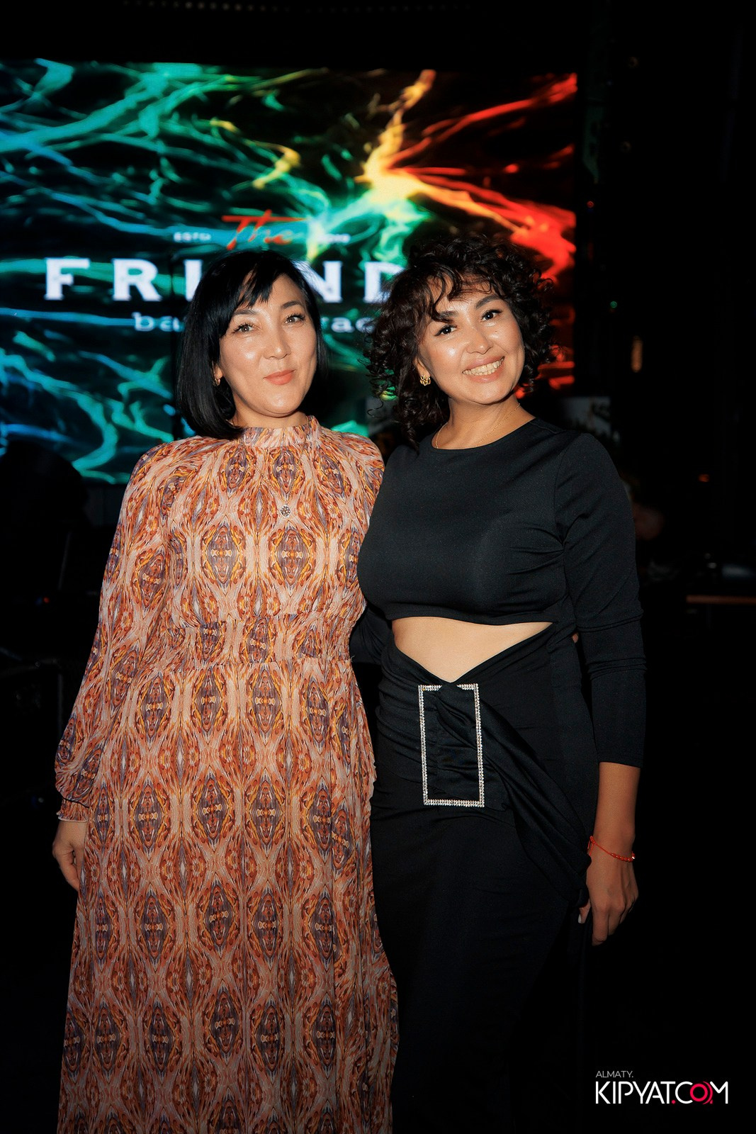 FRIENDS BAR & TERRACE. КИПЯТКОМ АЛМАТЫ!