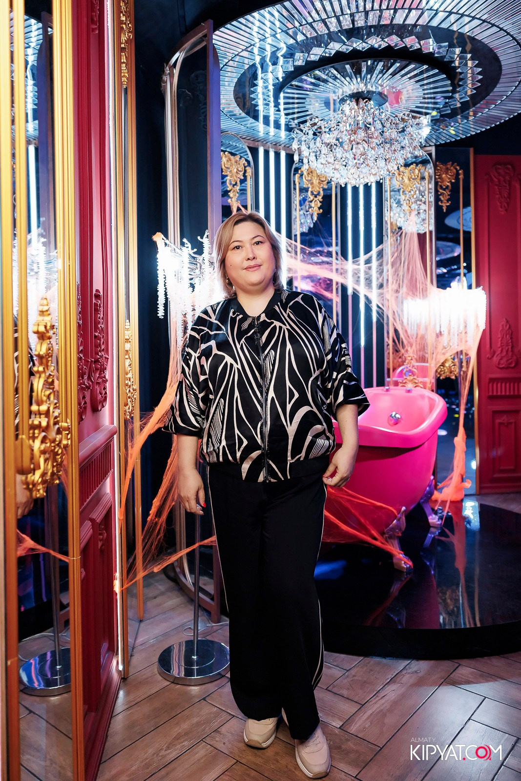 ЗАЯ, НА БИС. КИПЯТКОМ АЛМАТЫ!