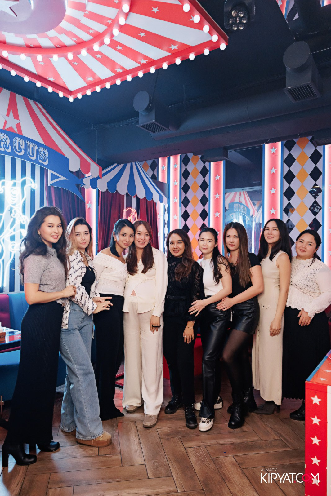 ЗАЯ, НА БИС. КИПЯТКОМ АЛМАТЫ!