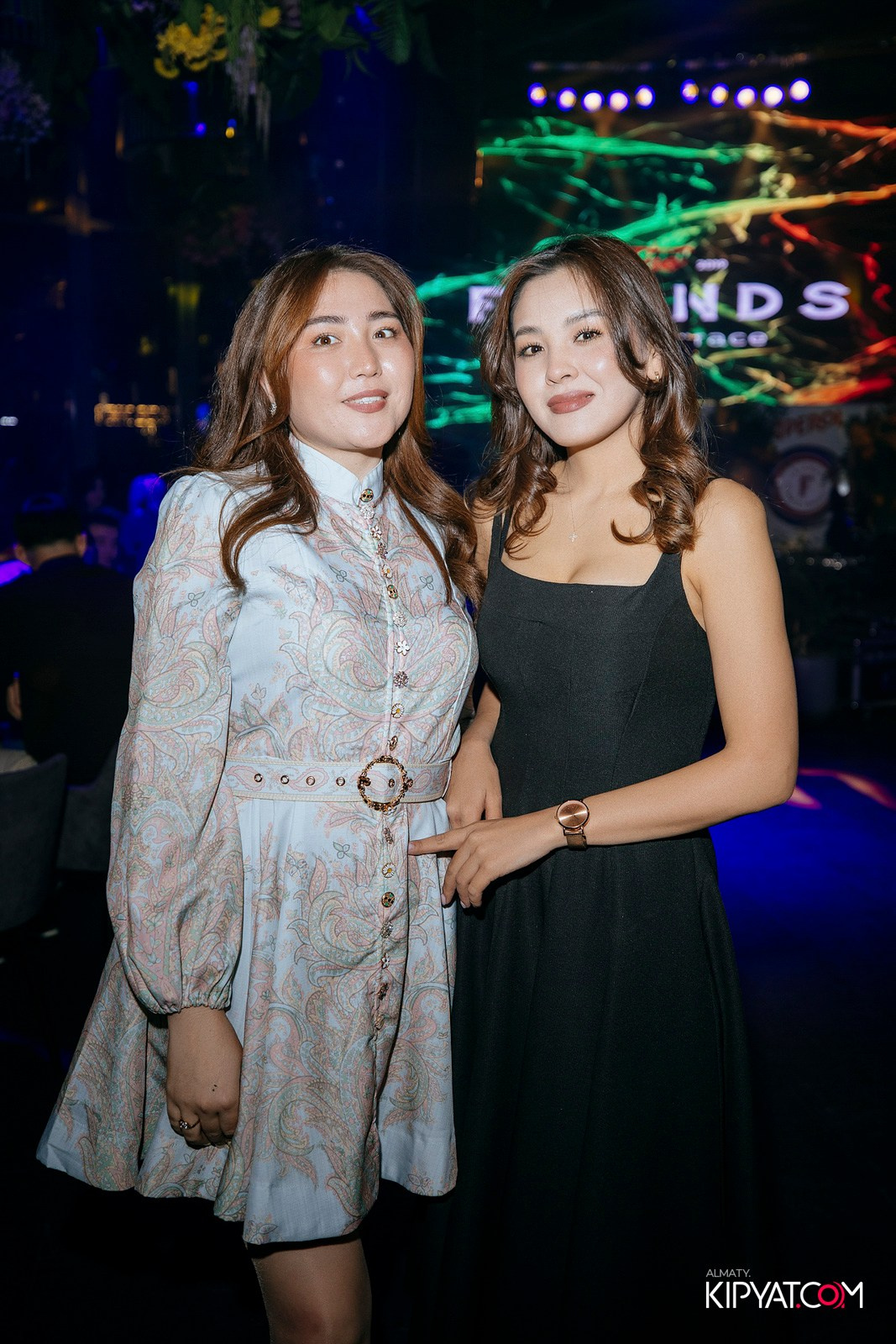 FRIENDS BAR & TERRACE. КИПЯТКОМ АЛМАТЫ! Фотосъемка мероприятий в Алматы