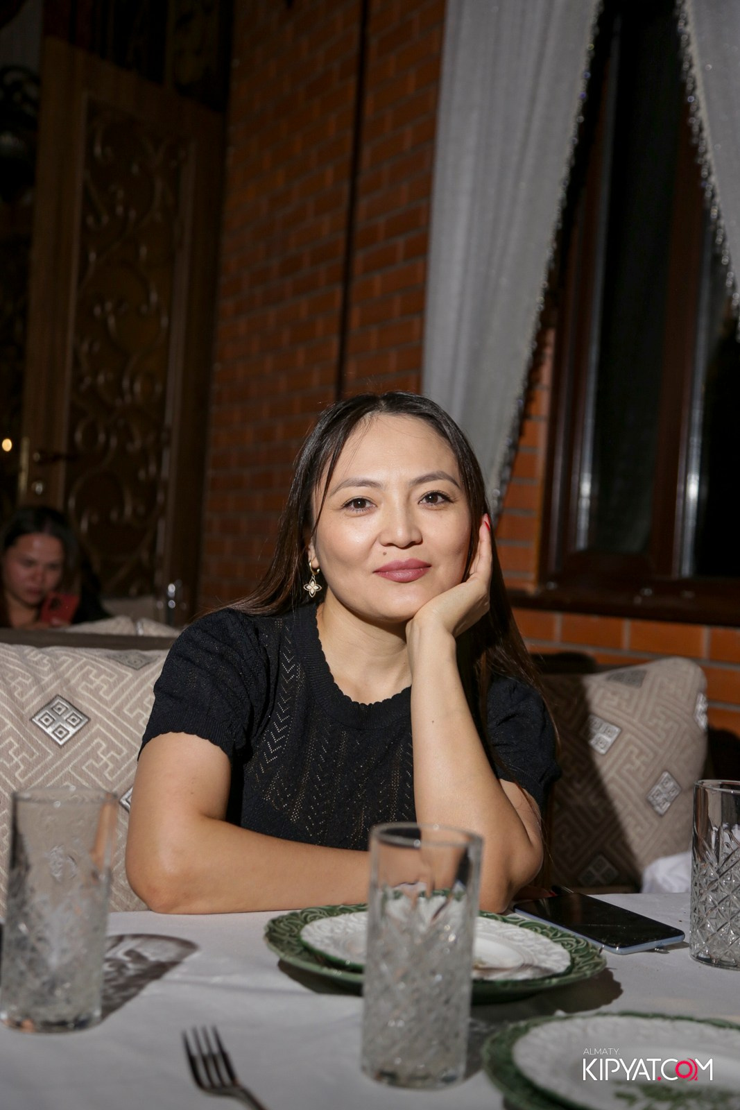 РЕСТОРАН ВЕСЕЛИДЗЕ НА ШЕВЧЕНКО. КИПЯТКОМ АЛМАТЫ!