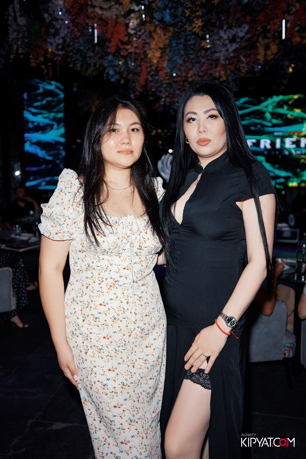 FRIENDS BAR & TERRACE. КИПЯТКОМ АЛМАТЫ!