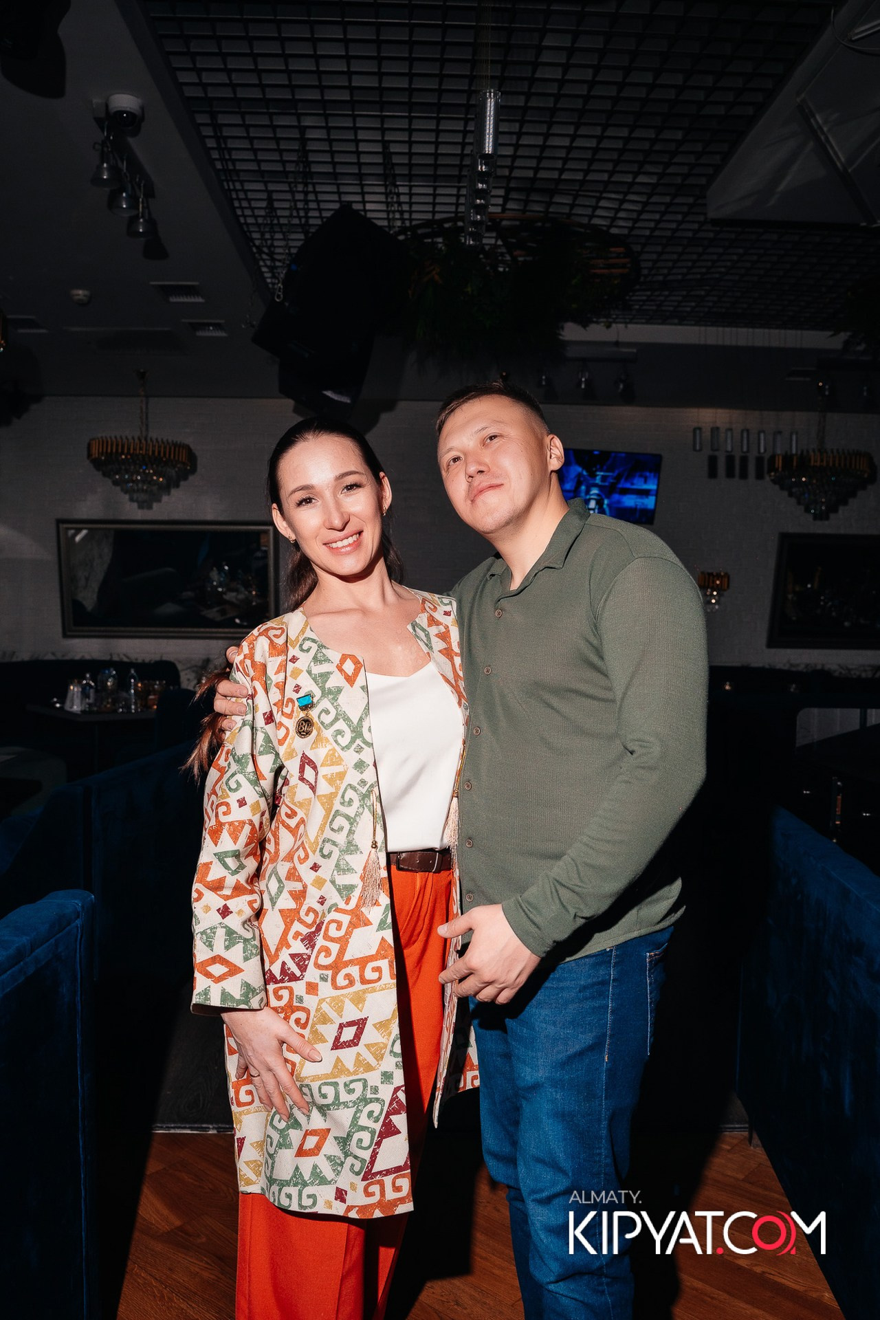 Ухо и Медведь на Курмангазы. КИПЯТКОМ АЛМАТЫ!