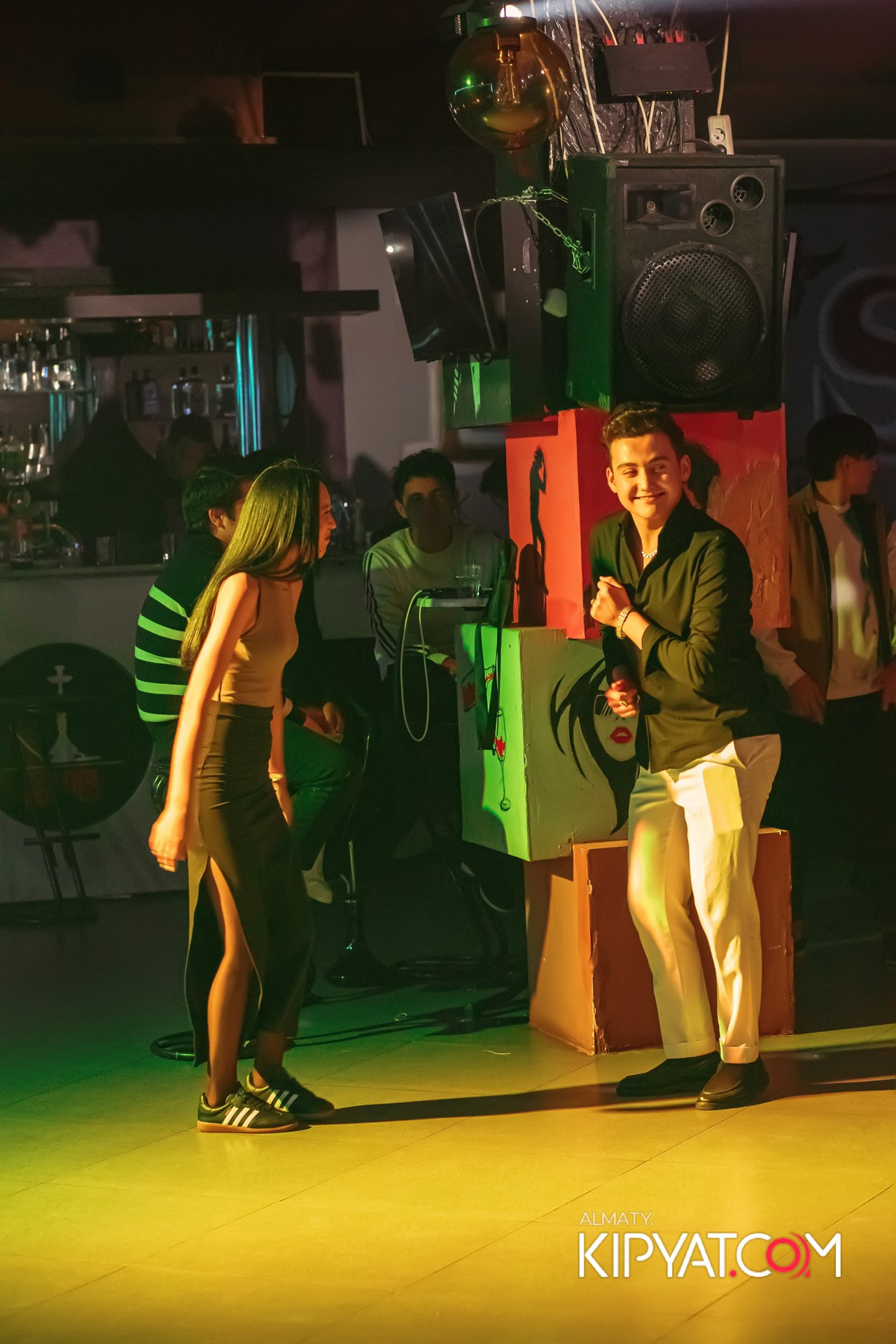 DOS1-BAR. КИПЯТКОМ АЛМАТЫ!