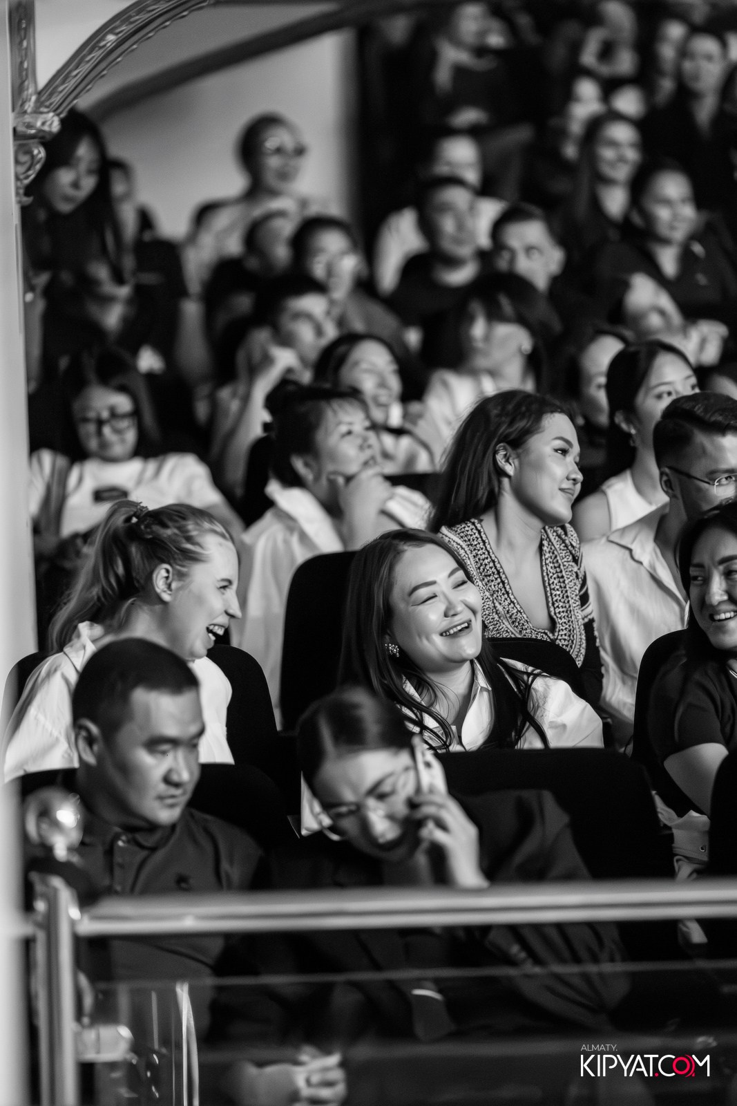 STAND UP КОНЦЕРТ АЛЕКСАНДА МЕРКУЛЬ. КИПЯТКОМ АЛМАТЫ!