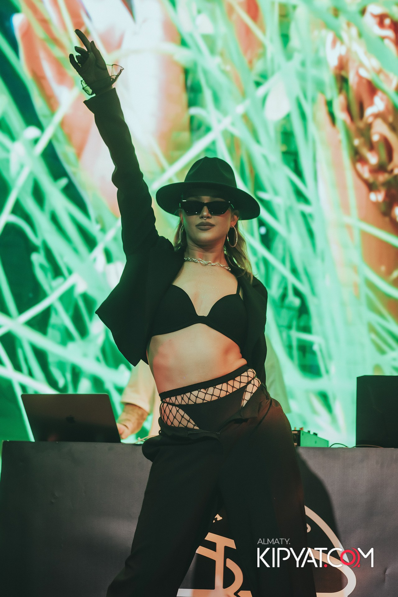 BLABLABAR. КИПЯТКОМ АЛМАТЫ!