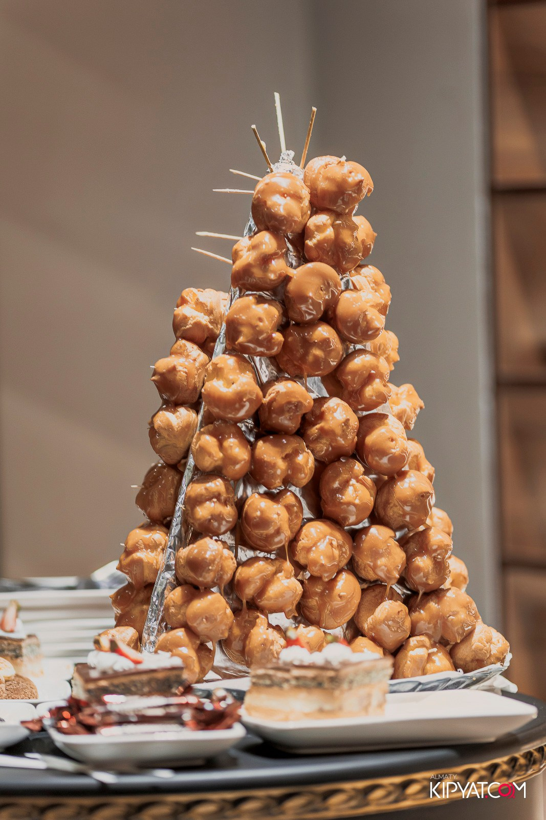 ОТКРЫТИЕ ПАРФЮМЕРНОГО ДОМА MAISON PERFUME. КИПЯТКОМ АЛМАТЫ!