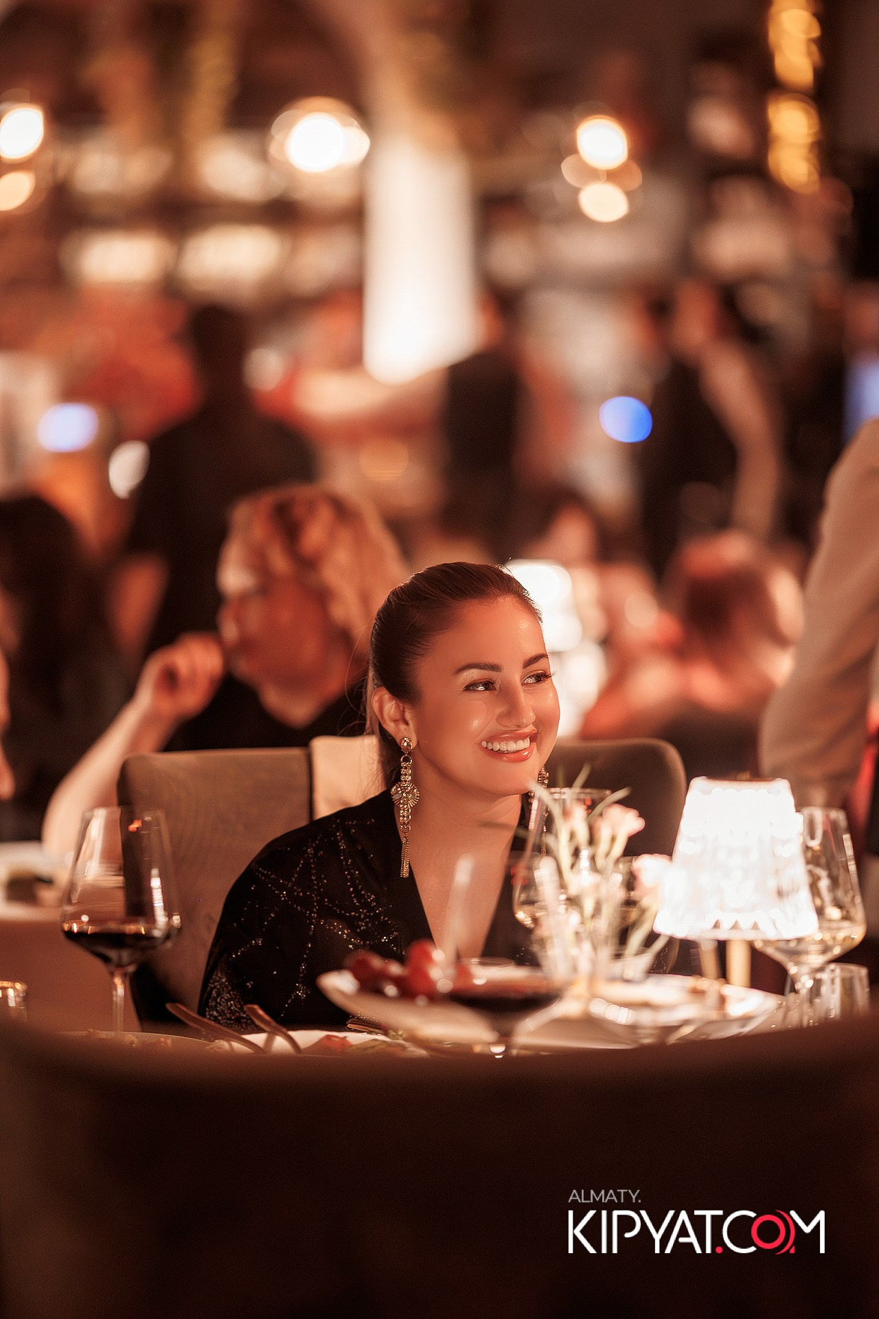 QUEST PISTOLS В РЕСТОРАНЕ NINO. КИПЯТКОМ АЛМАТЫ!