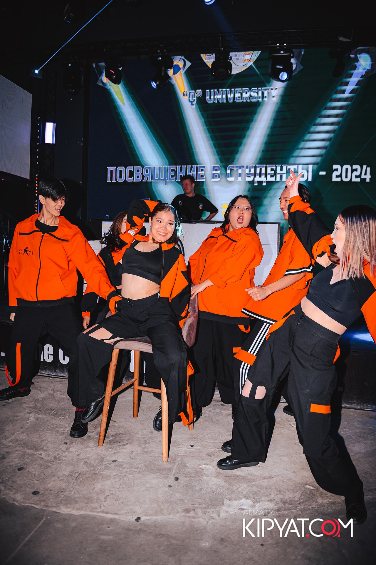 ПОСВЯЩЕНИЕ В СТУДЕНТЫ ''Q'' UNIVERSITY. КИПЯТКОМ АЛМАТЫ!