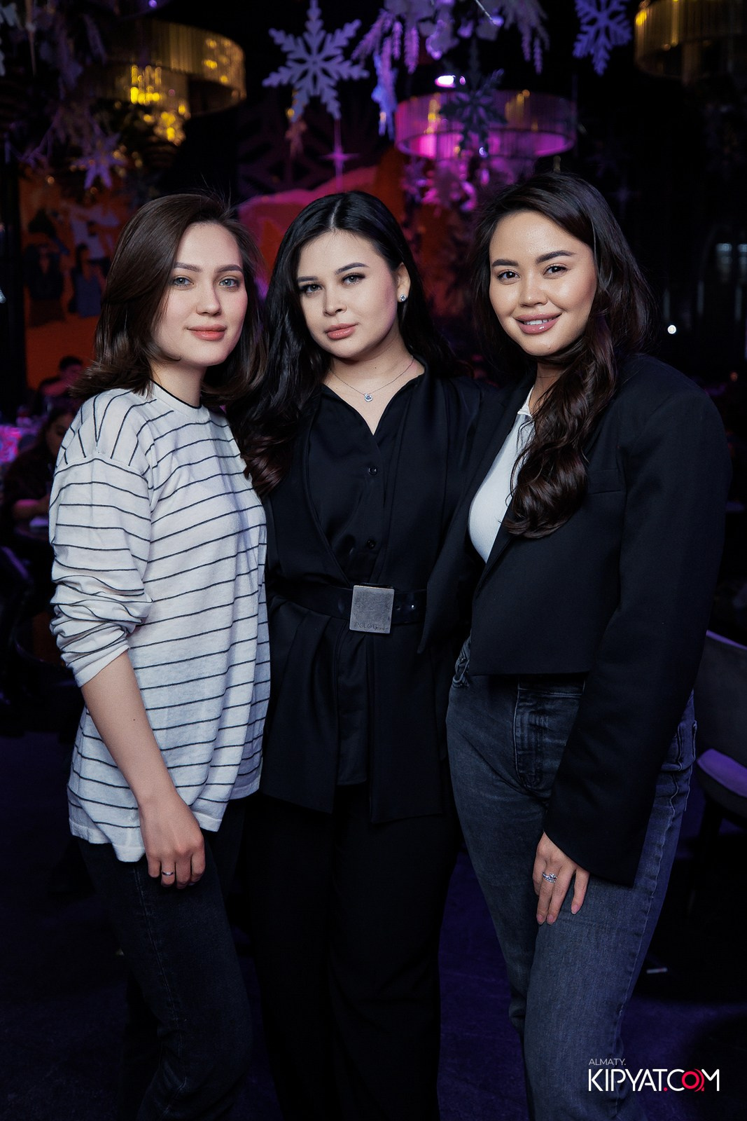 FRIENDS BAR & TERRACE. КИПЯТКОМ АЛМАТЫ!