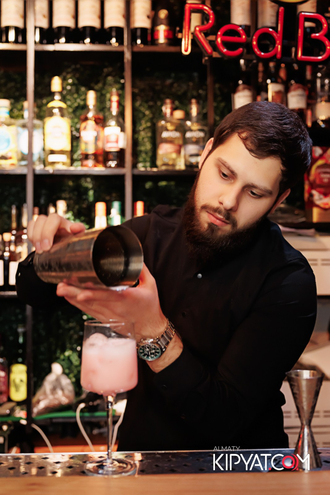 MYATA LOUNGE НА МЕНДИКУЛОВА 6 ЛЕТ. КИПЯТКОМ АЛМАТЫ!