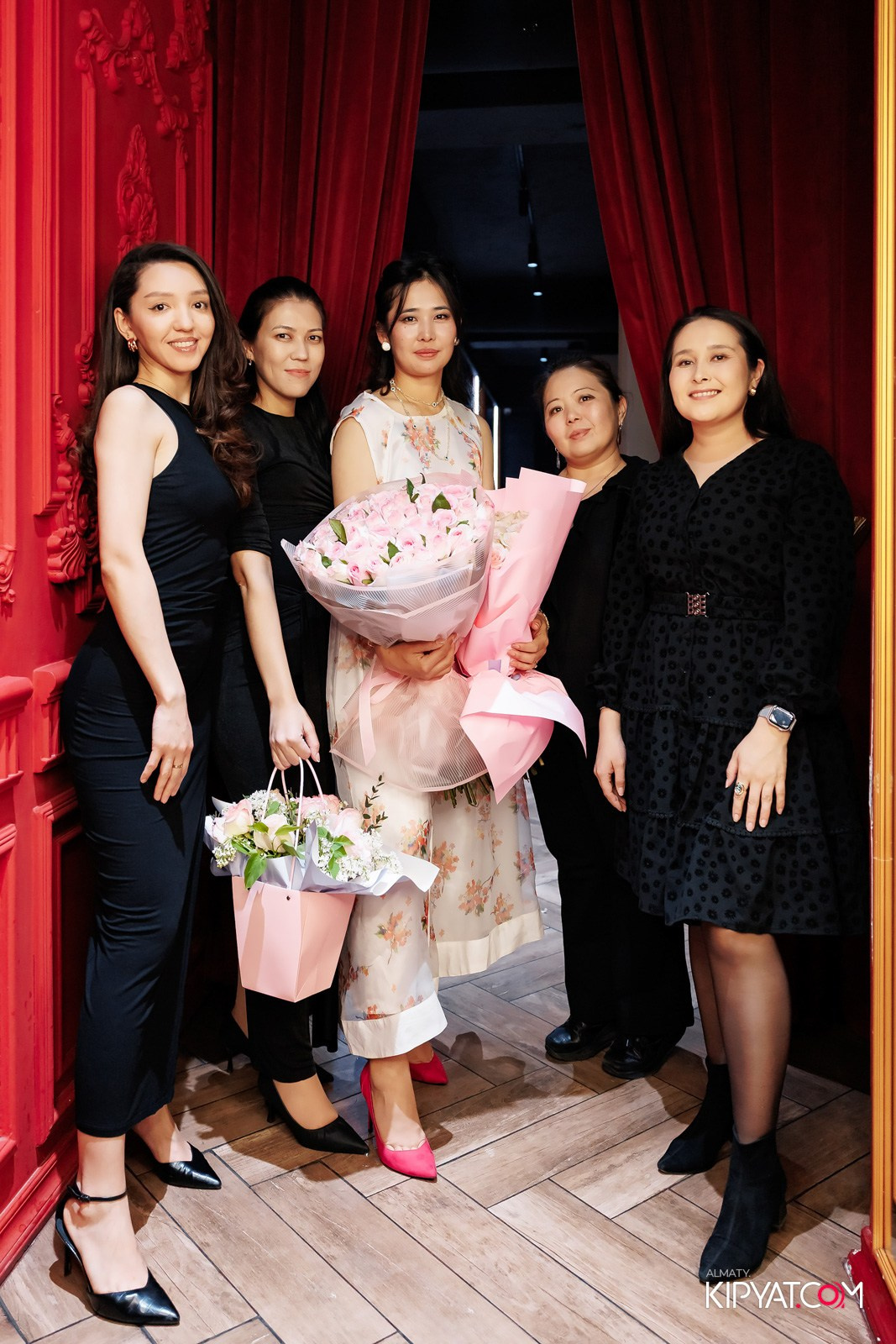 ЗАЯ, НА БИС. КИПЯТКОМ АЛМАТЫ!