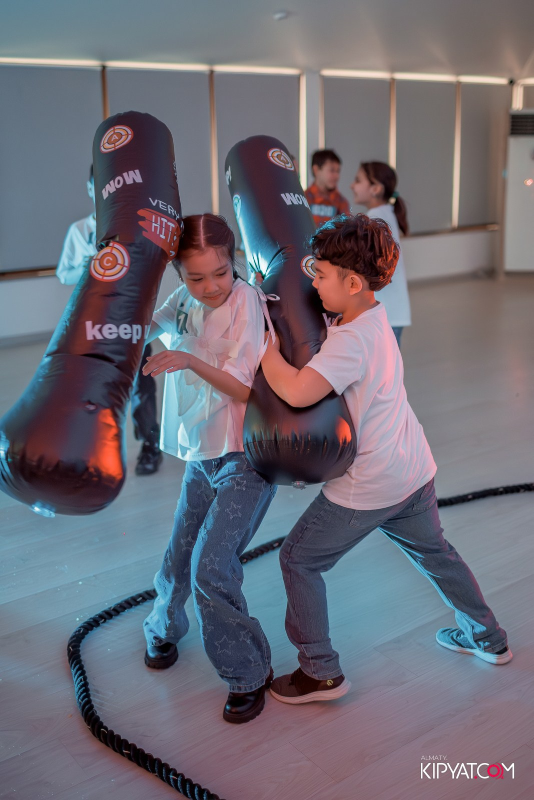 КВЕСТ-ШОУ ALAROVICH / ИГРА В КАЛЬМАРА. КИПЯТКОМ АЛМАТЫ!