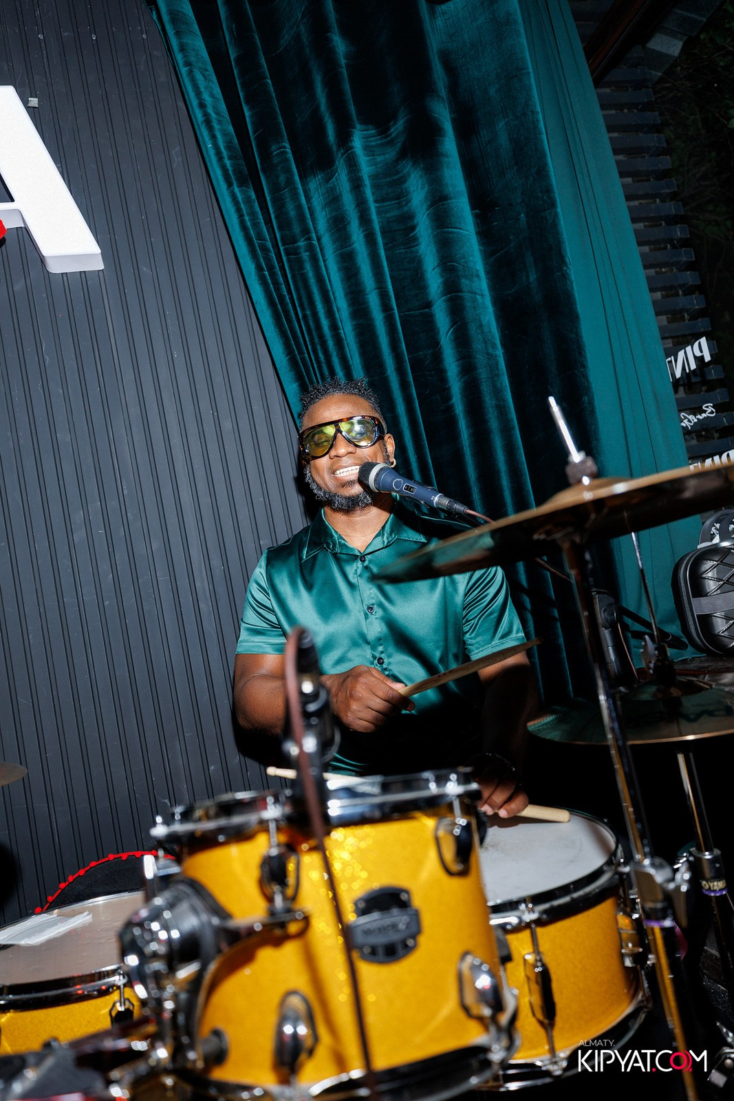 ПИНТА НА АУЭЗОВА. КИПЯТКОМ АЛМАТЫ!