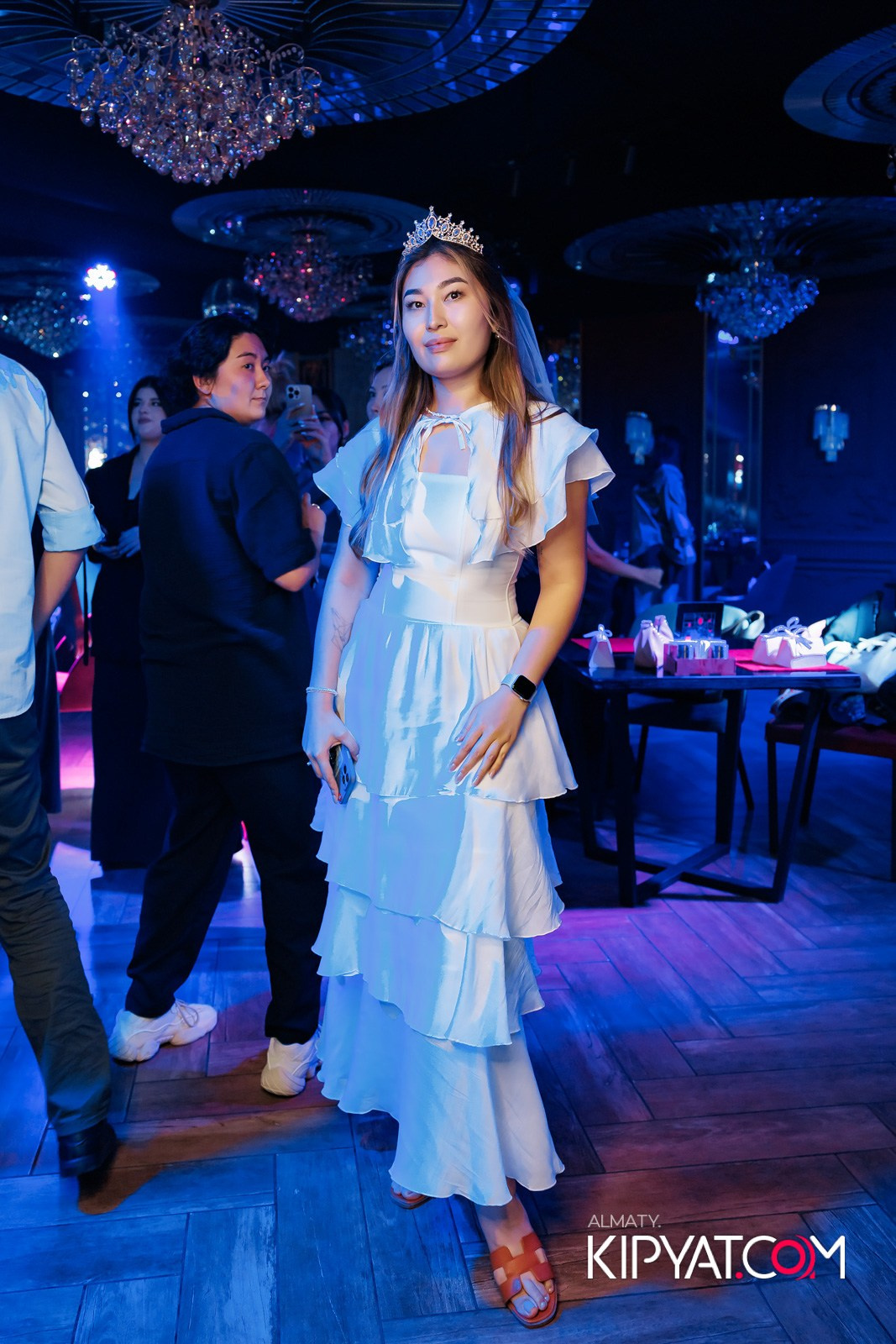 ЗАЯ, НА БИС. КИПЯТКОМ АЛМАТЫ!