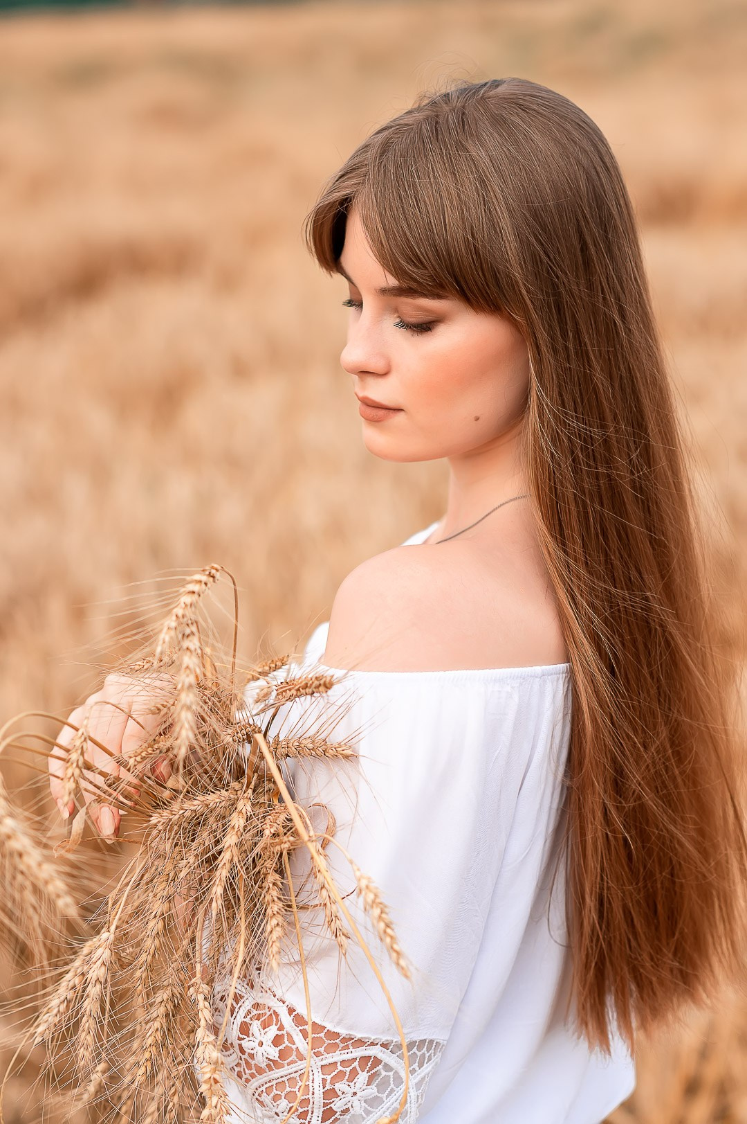 фотосессия в пшеничном поле
