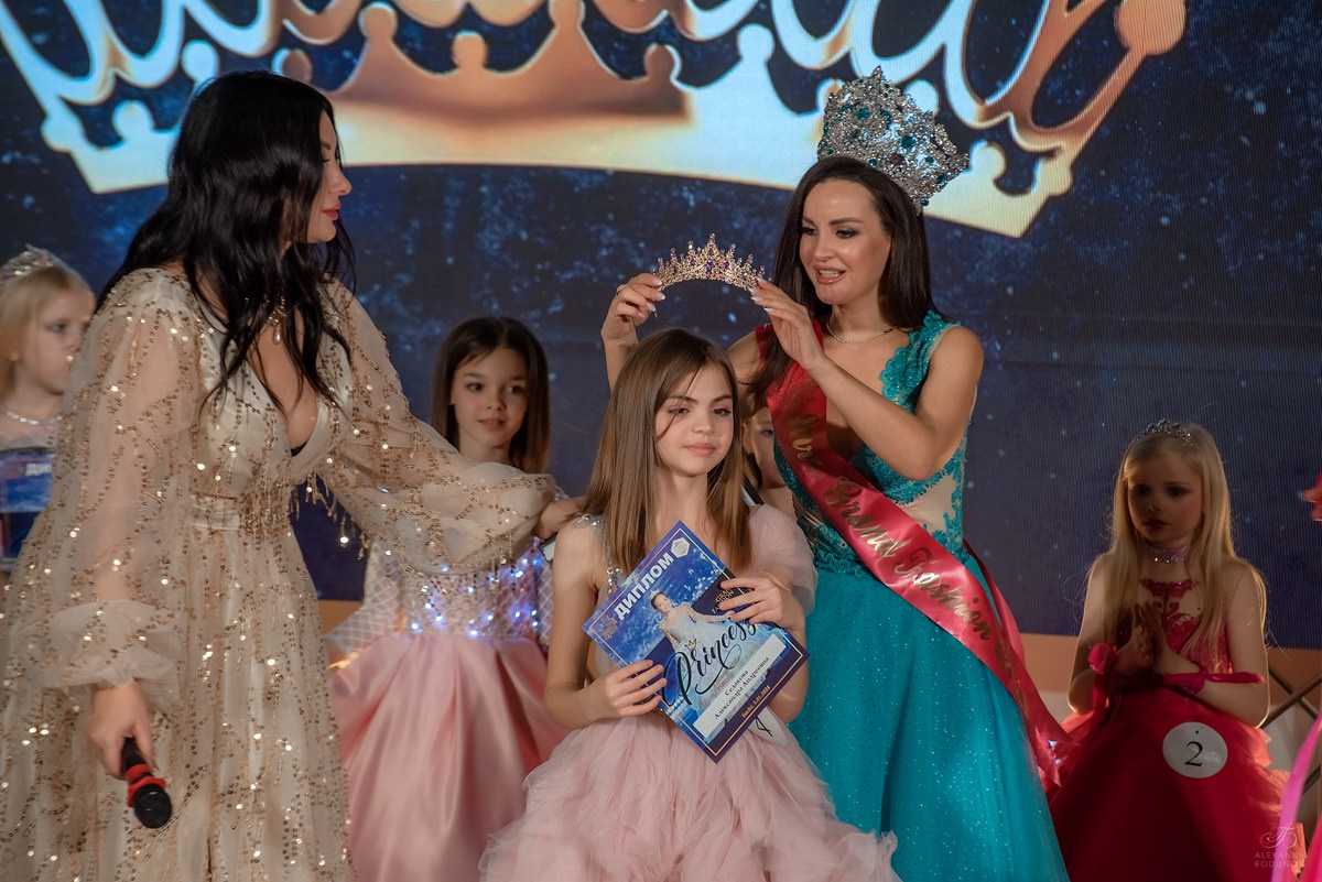 GrandFashionShow2024. Семейный и коммерческий фотограф в Сочи Александр Бодунов