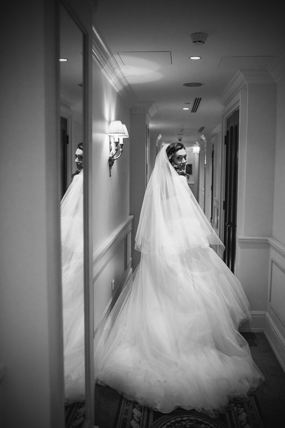 Свадьба в отеле Four Seasons Lion Palace St. Petersburg. Семейный, портретный и свадебный фотограф в Санкт-Петербурге и Москве