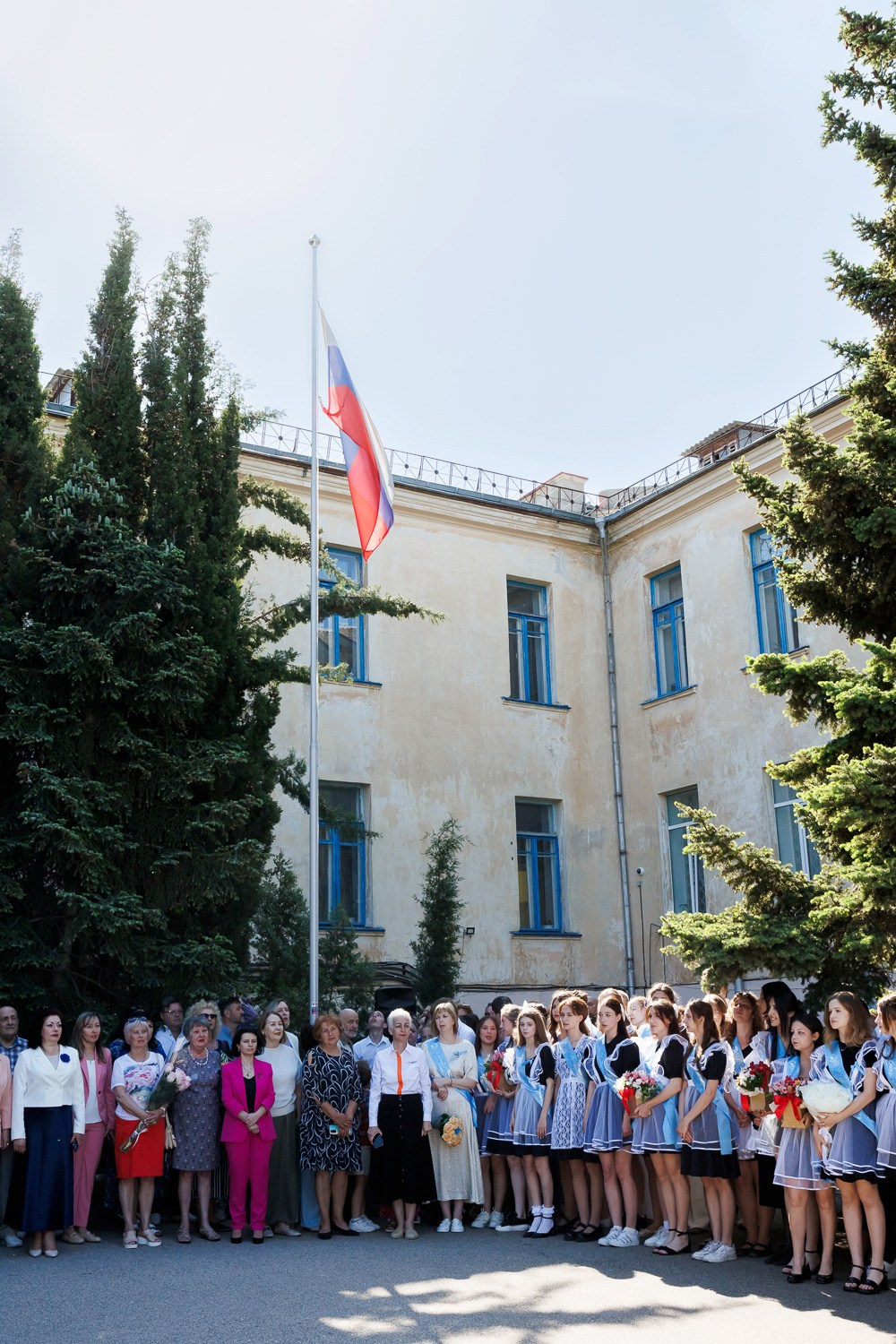 Последний звонок в Гимназии № 1, г. Севастополь. Свадебный фотограф, фотосъемка в Крыму, Севастополе, Симферополе, Ялте