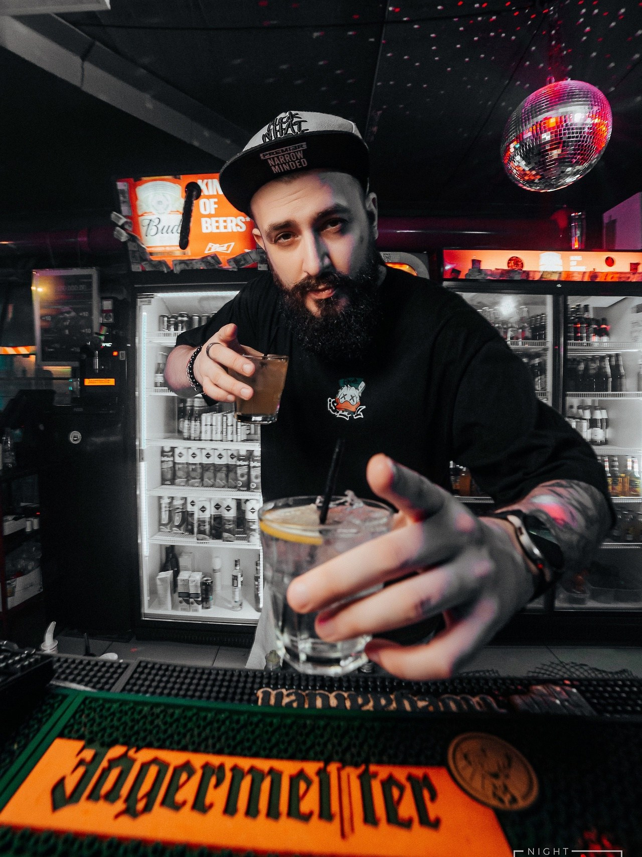 Ночной клуб НЕОН | Фотоотчеты NEON Барнаул. Репортажный (Event) фотограф в Барнауле | Даниил Маркин | Качество и вайб