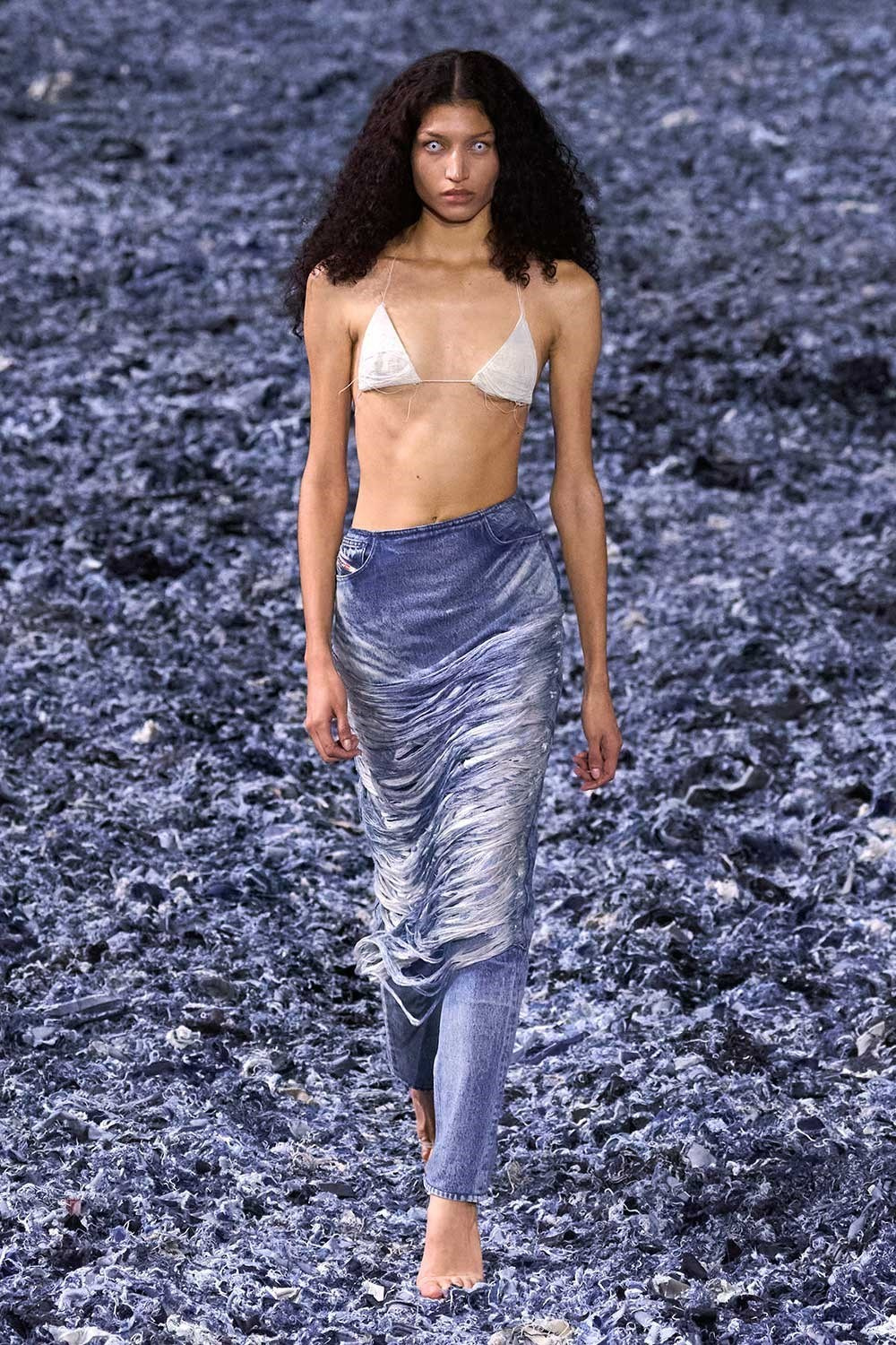 Вдохновляющая коллекция Diesel: тренды деним с Недели моды в Милане весна-лето 2025 — Школа для девочек «Само Совершенство». Школа для девочек во Владивостоке — Само Совершенство