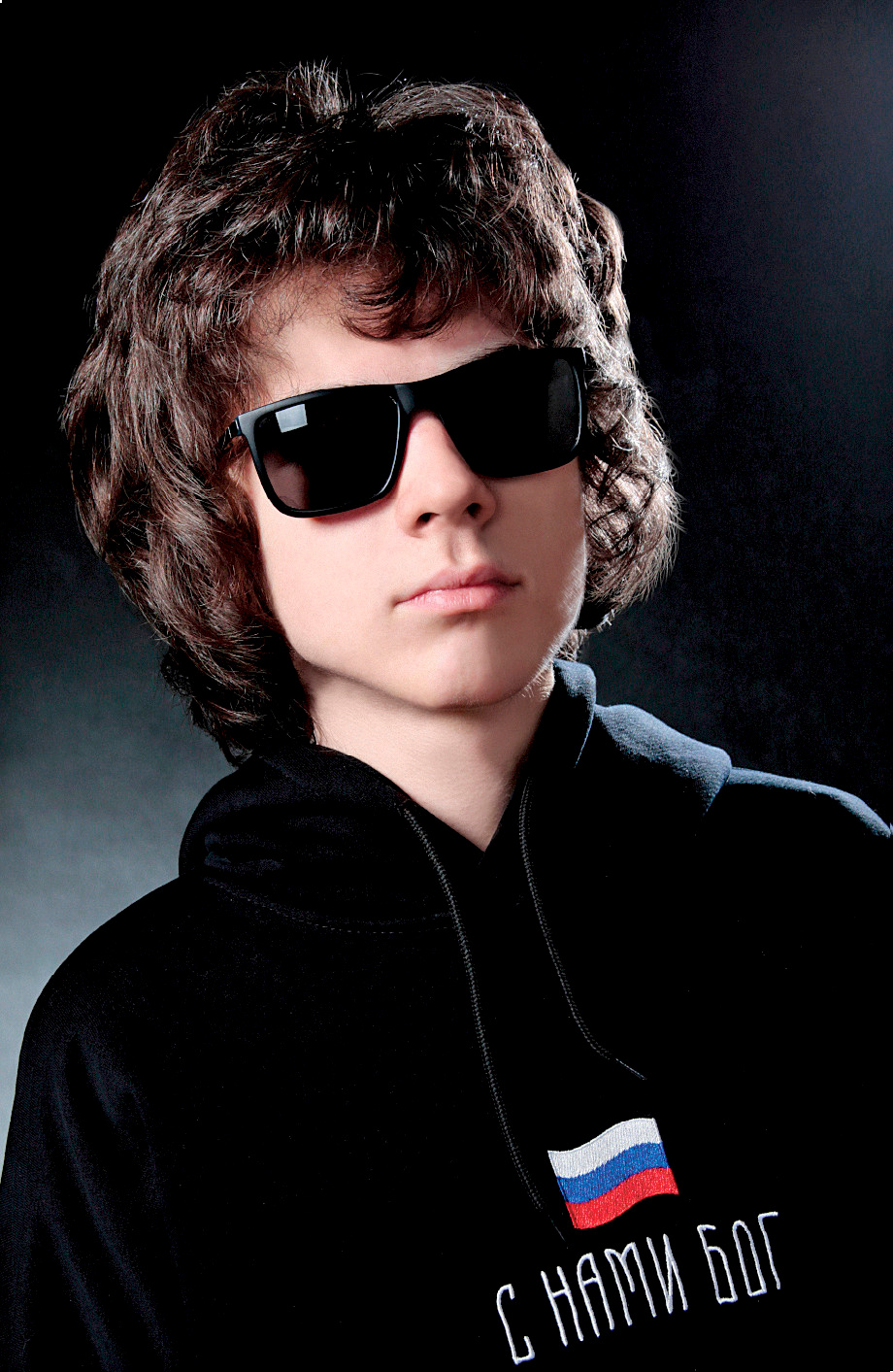 Портретный фотограф для выпускного Ростова-на-Дону. Выпускные альбомы, фотограф Денис Зимин в городе Ростове-на-Дону