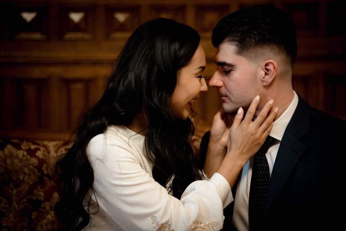 Свадебная фотосессия в ЗАГСе. Свадебный фотограф в Санкт-Петербурге Антон Владимиров