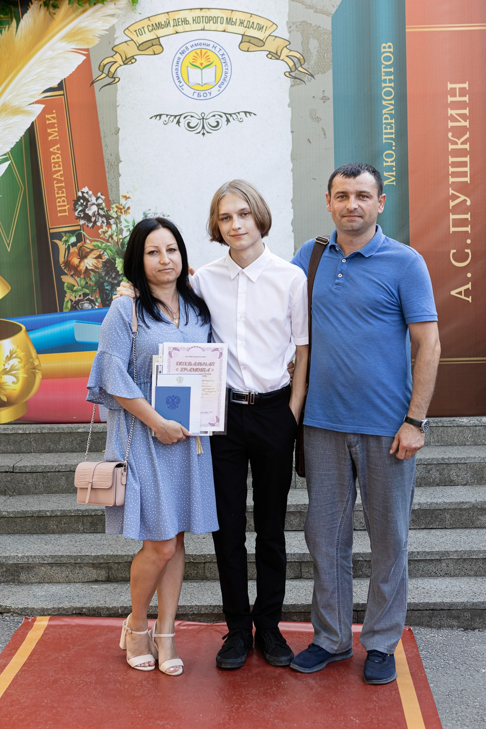 Фотосъёмка выпускного в школе. Свадебный фотограф, фотосъемка в Крыму, Севастополе, Симферополе, Ялте