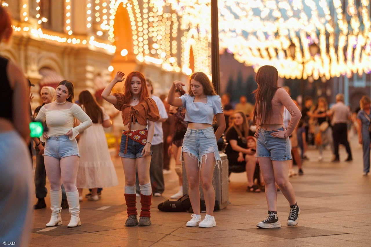 Cover dance in public'. Различные мероприятия и просто фотографии людей