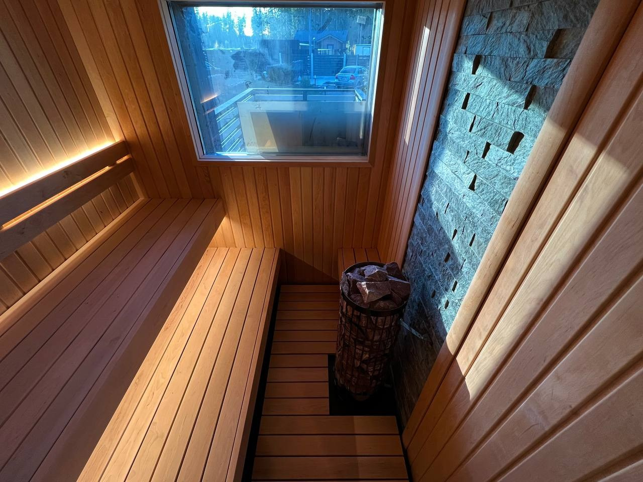 Классическая финская сауна в Заозерном. Семейный варинт, на 100% выполненный из ольхи. SaunaTopMasters