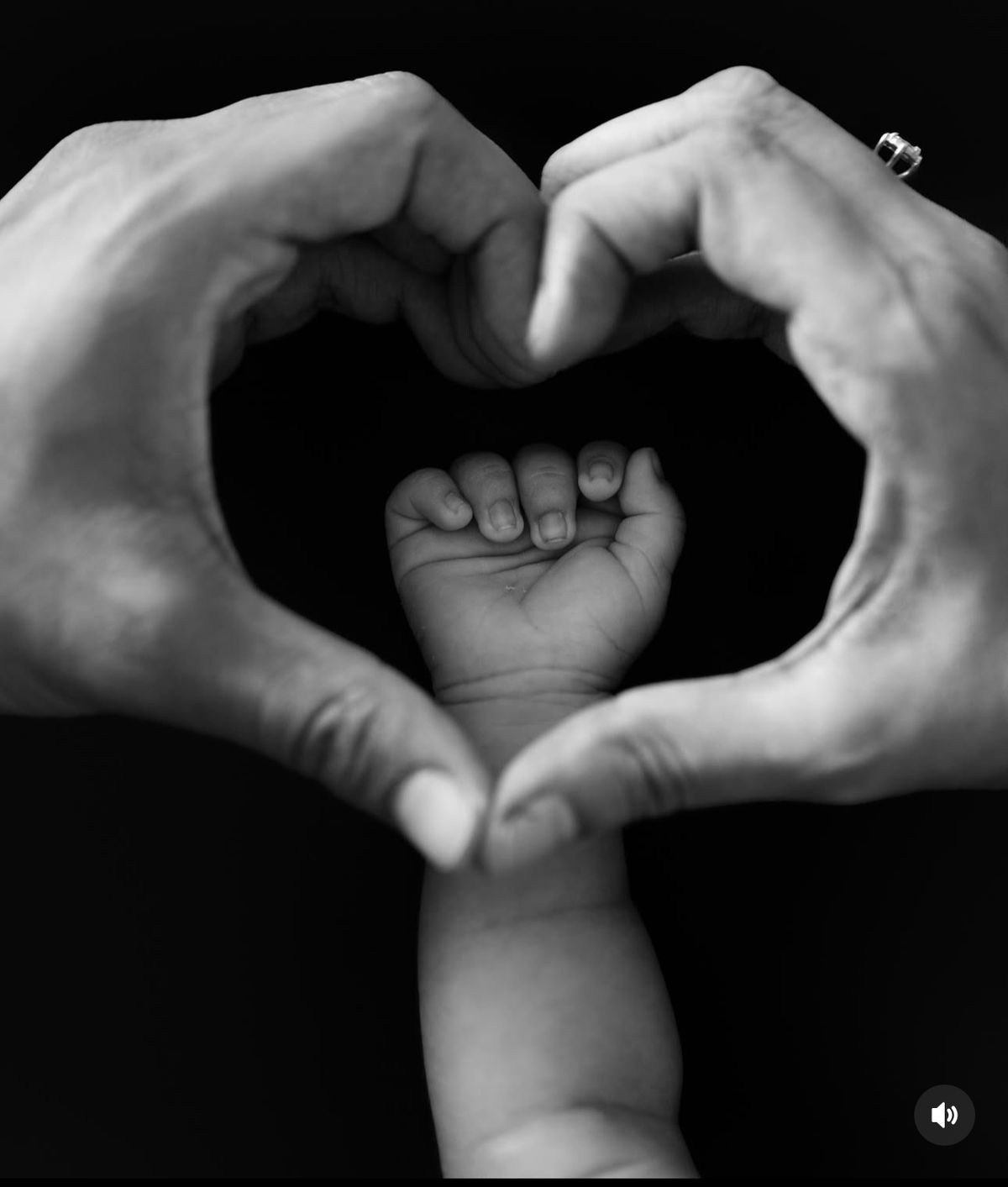 НЬЮБОРН. Фотограф для маркетплейсов Михаил Бове