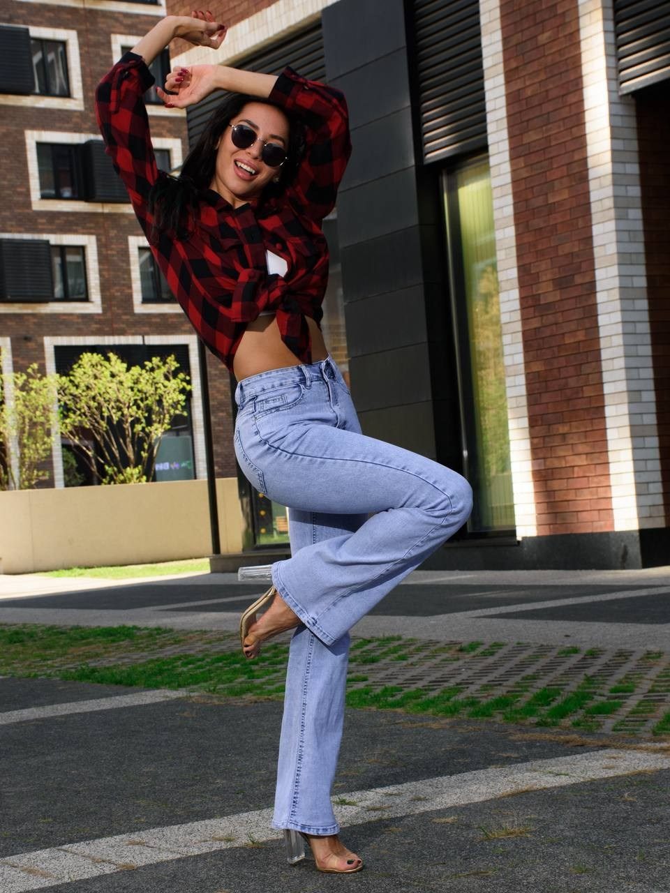 Выездная фотосъемка для бизнеса в Москве и области. Gramy-studio: фото, видео, инфографика и 3D визуализация для маркетплейсов