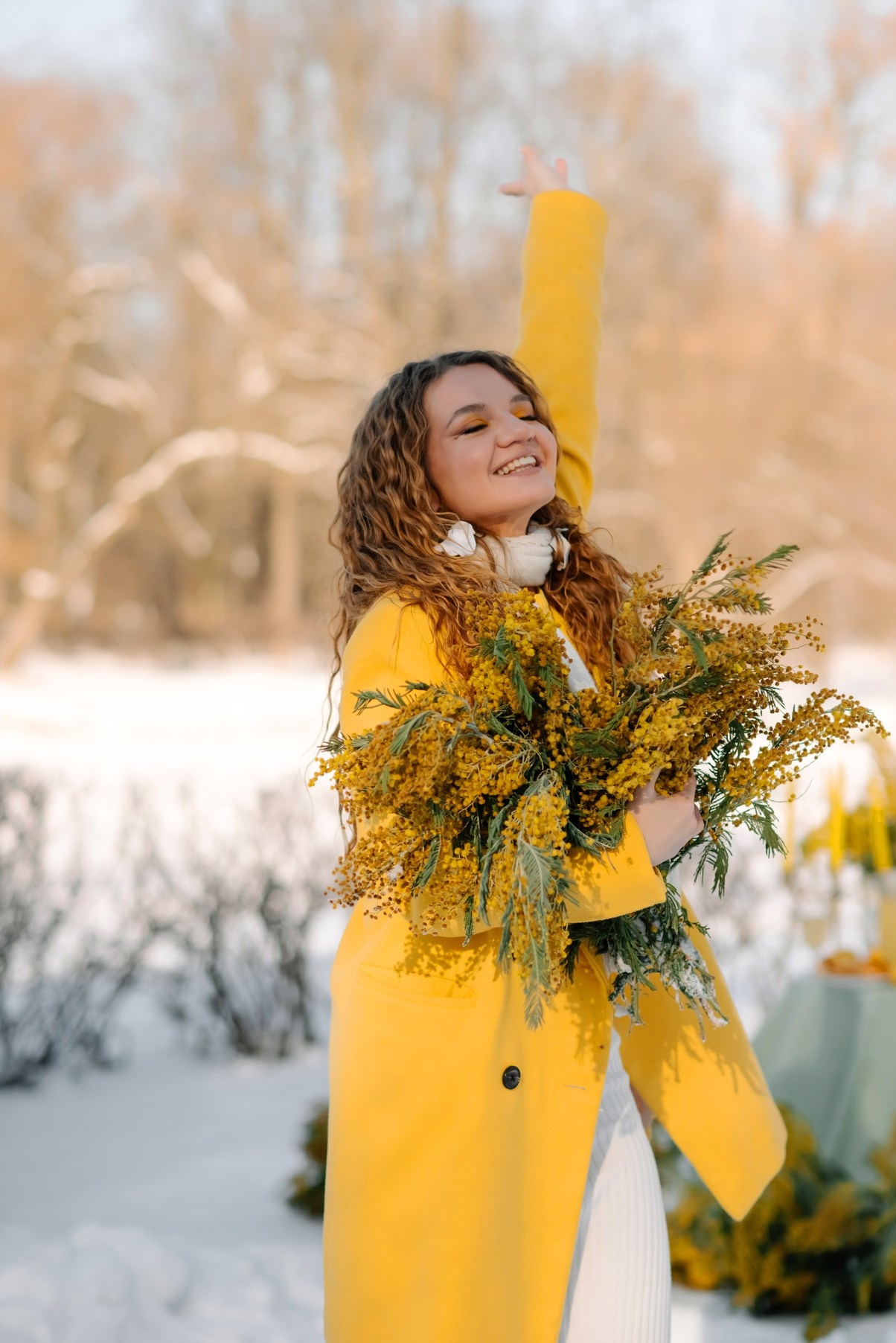Ева с мимозой. Свадебный и сеейный фотограф в Санкт-Петербурге Елена Худякова