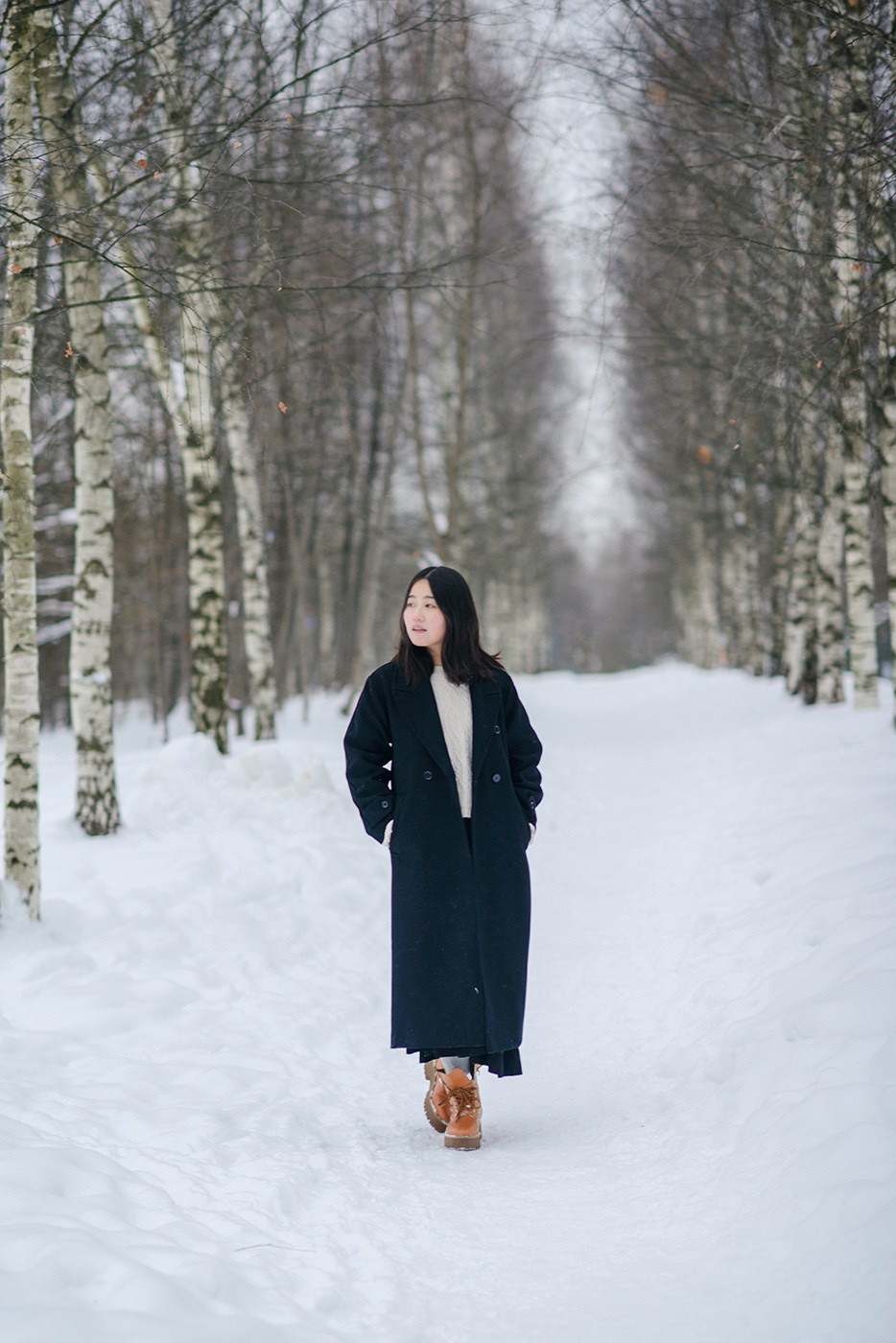 photo shoot for a girl in a winter field, snow (photography from Elena Carruthers)