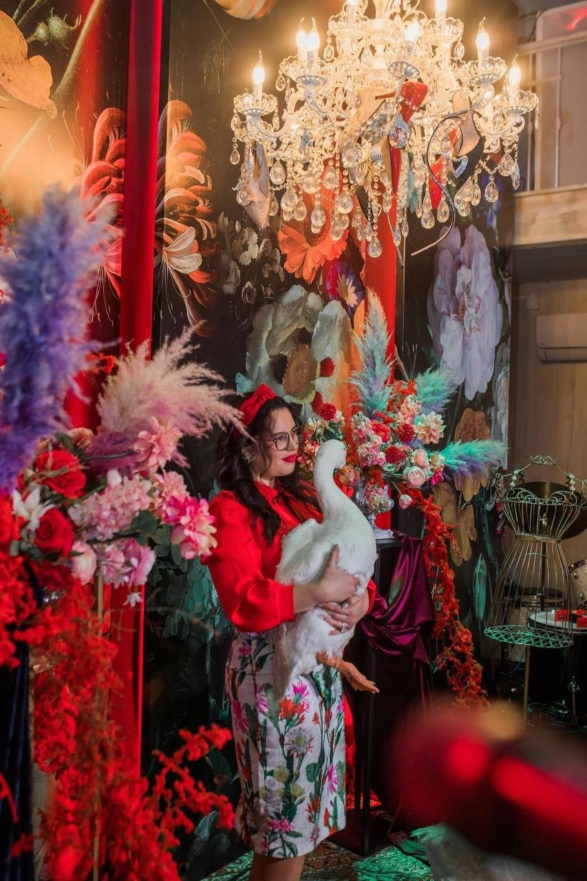 Декор Джуси роуз. Подрядчики и друзья сети свадебных площадок House for wedding