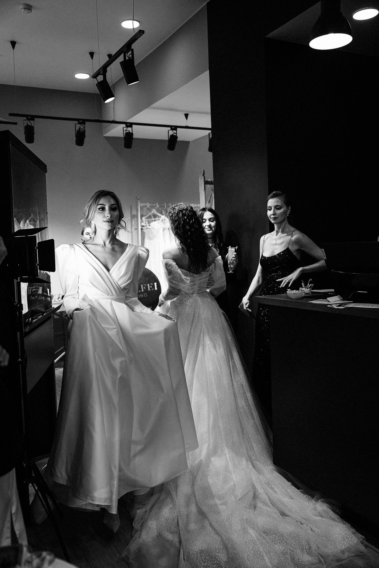 МЭРИ ТРЮФЕЛЬ. Открытие салона свадебных и вечерних платьев. Саша Потапкин Фотограф. Сочи, Екатеринбург, Москва