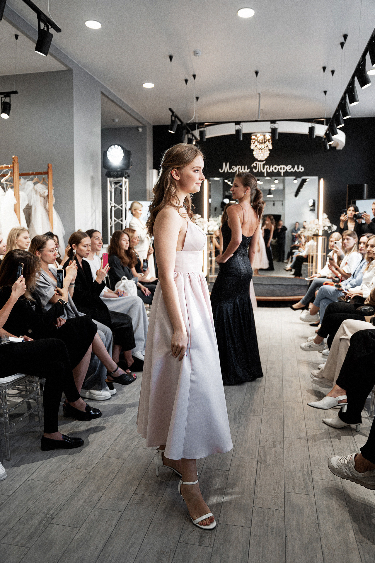 МЭРИ ТРЮФЕЛЬ. Открытие салона свадебных и вечерних платьев. Саша Потапкин Фотограф. Сочи, Екатеринбург, Москва