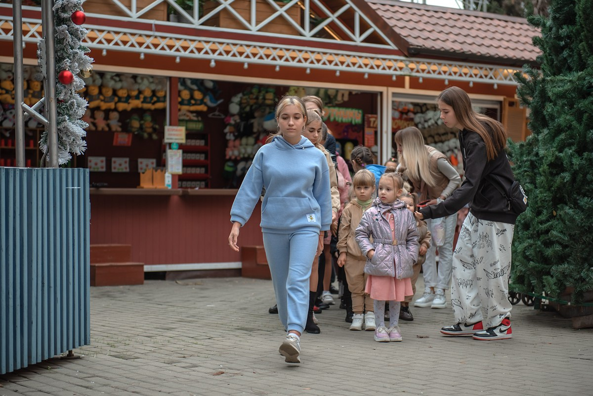 Парк Ривьера дефиле HAPPYkids. Семейный и коммерческий фотограф в Сочи Александр Бодунов