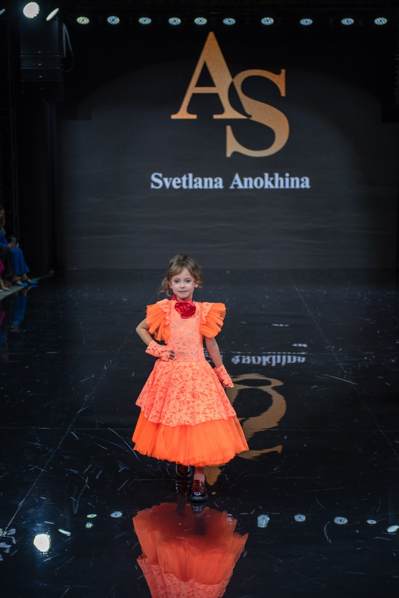 SochiFashionWeek2024 дизайнер Анохина Светлана. Семейный и коммерческий фотограф в Сочи Александр Бодунов