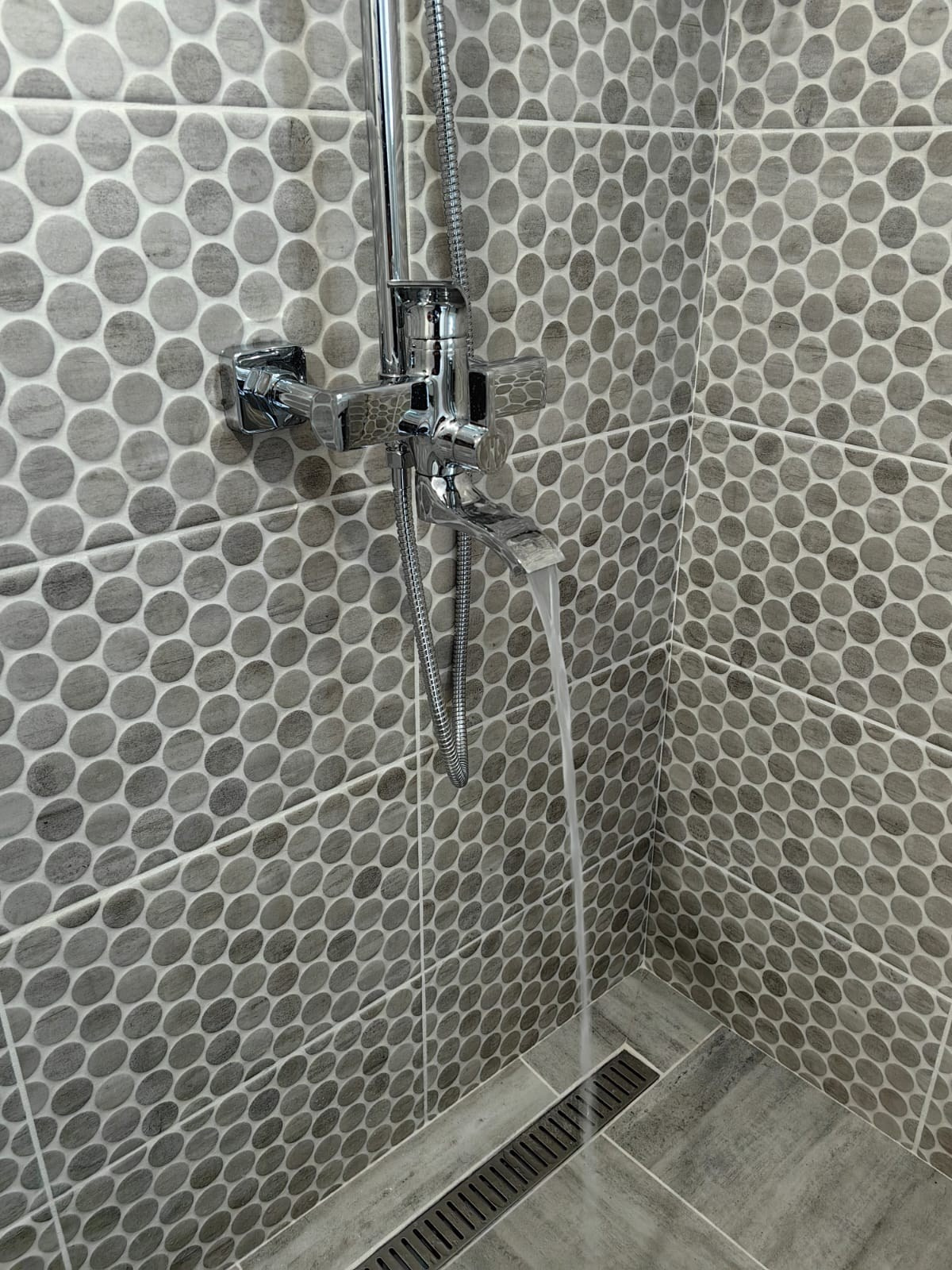 Ванная комната (ул. Чистопольская д. 53). Ремонт санузла, туалета, ванной под ключ в Казани. Укладка плитки