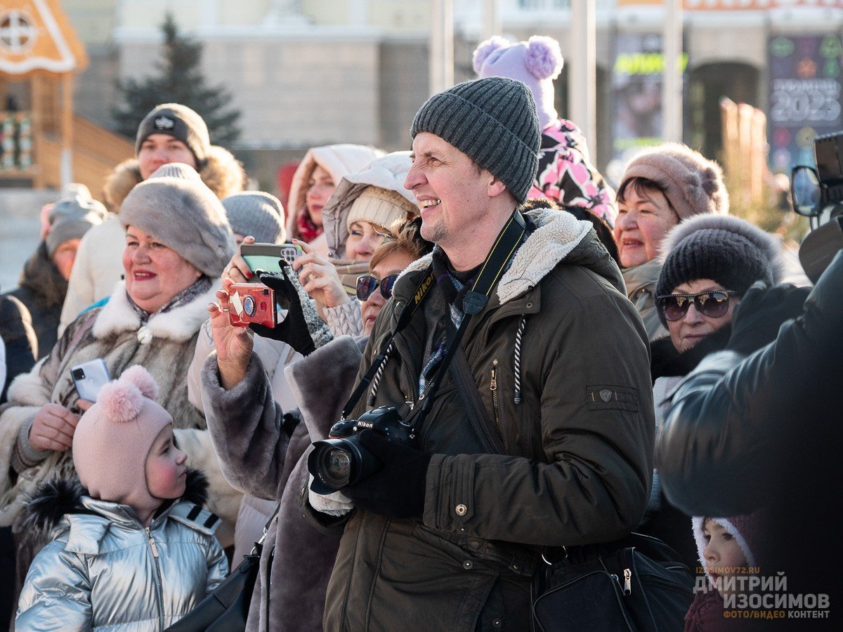 Забег снегурочек