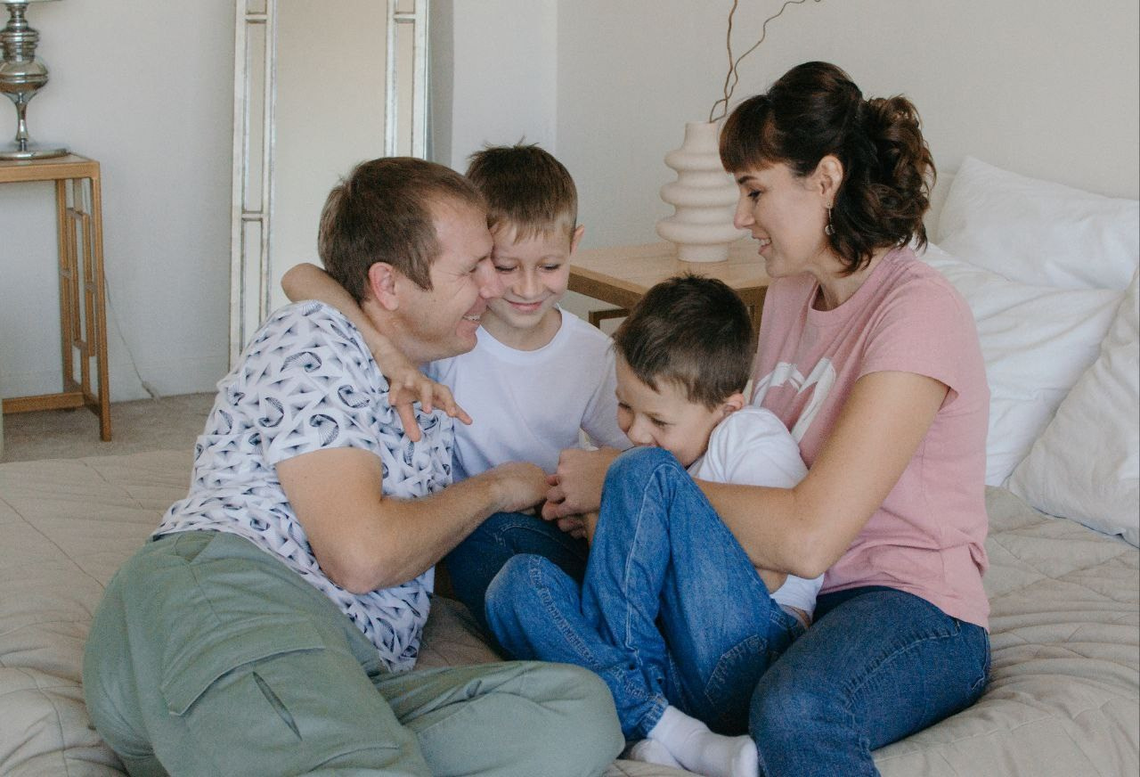 Студийные семейные съемки. Семейный фотограф в Новосибирске Юрк Виктория