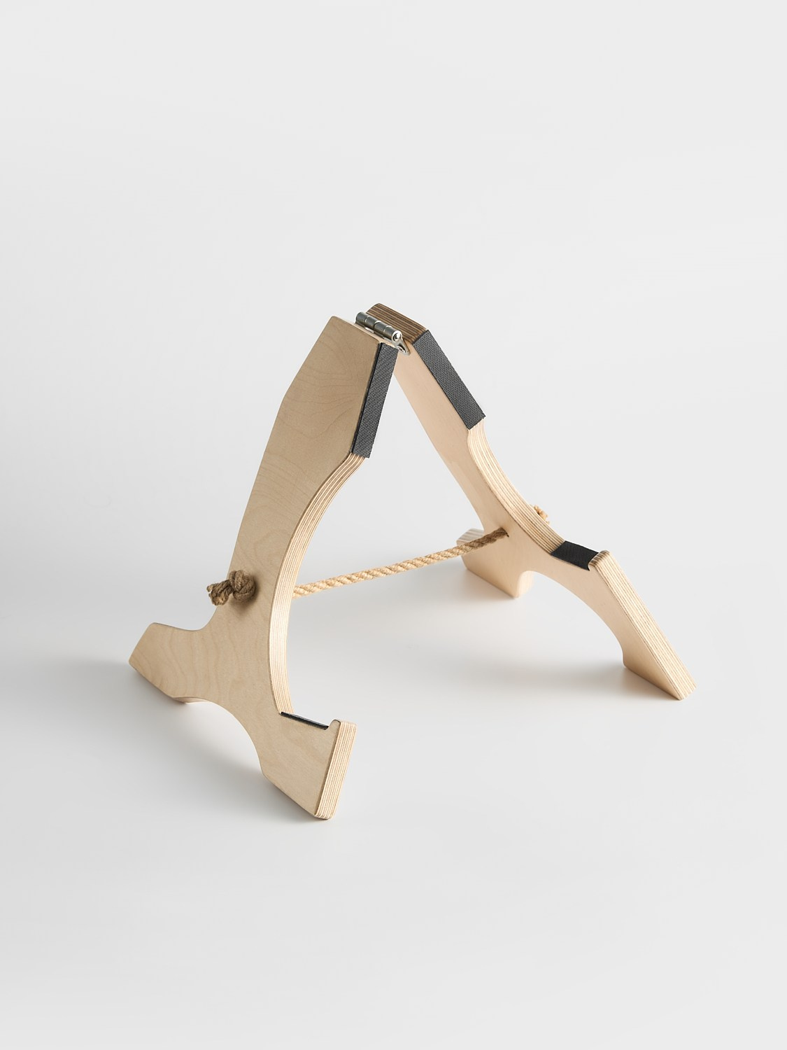 Музыкальные. Предметная фотосъемка в Алматы. Предметный фотограф для маркетплейстов Артур Ахмадиев