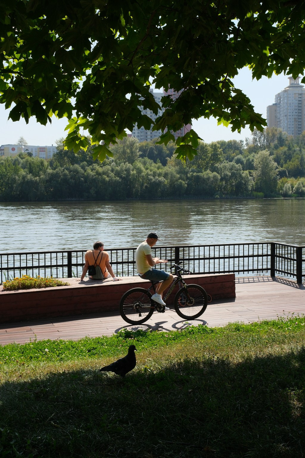 Улица, люди, жизнь…