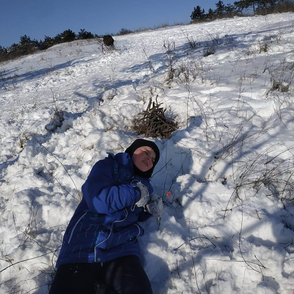 А мы радуемся снегу вместе! ❄️✨